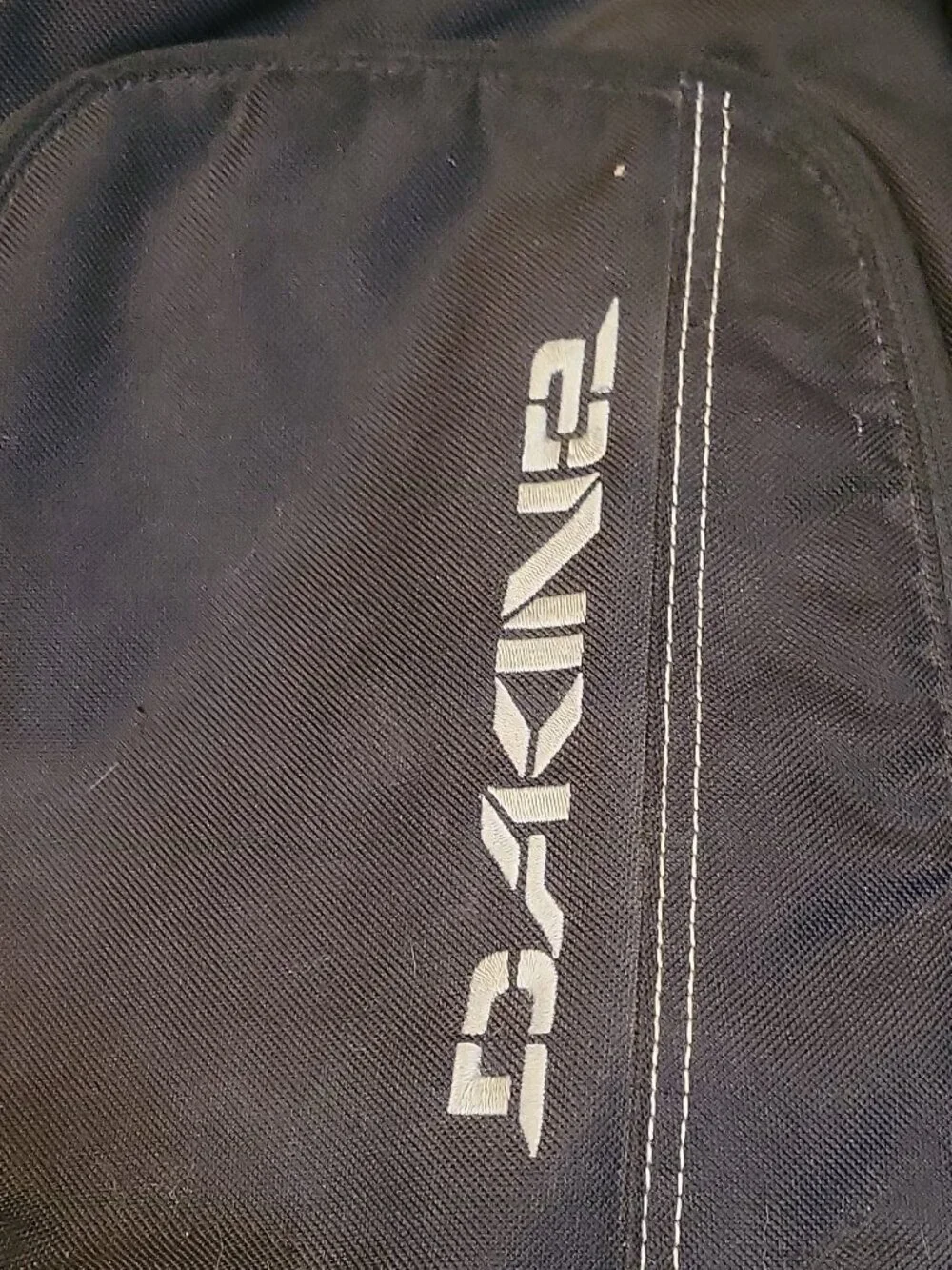 Dakine backpack, black unisex adults, large, padded, adjustable straps, pockets